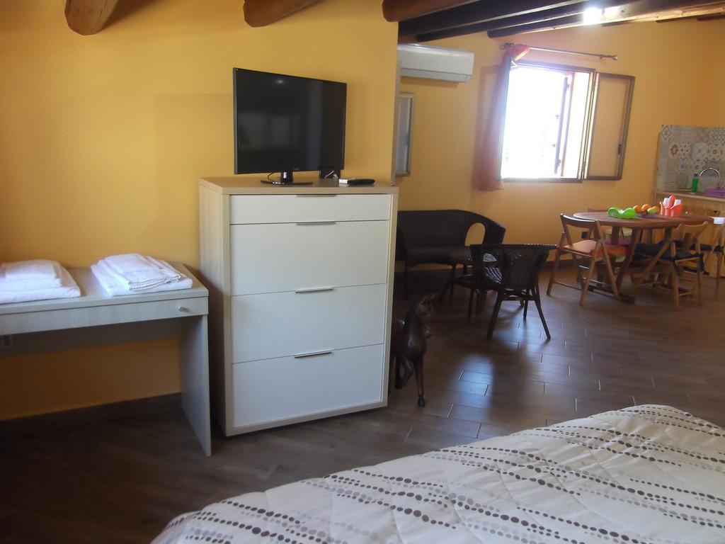 Zu Pippinu Apartment Кастеламаре дел Голфо Екстериор снимка